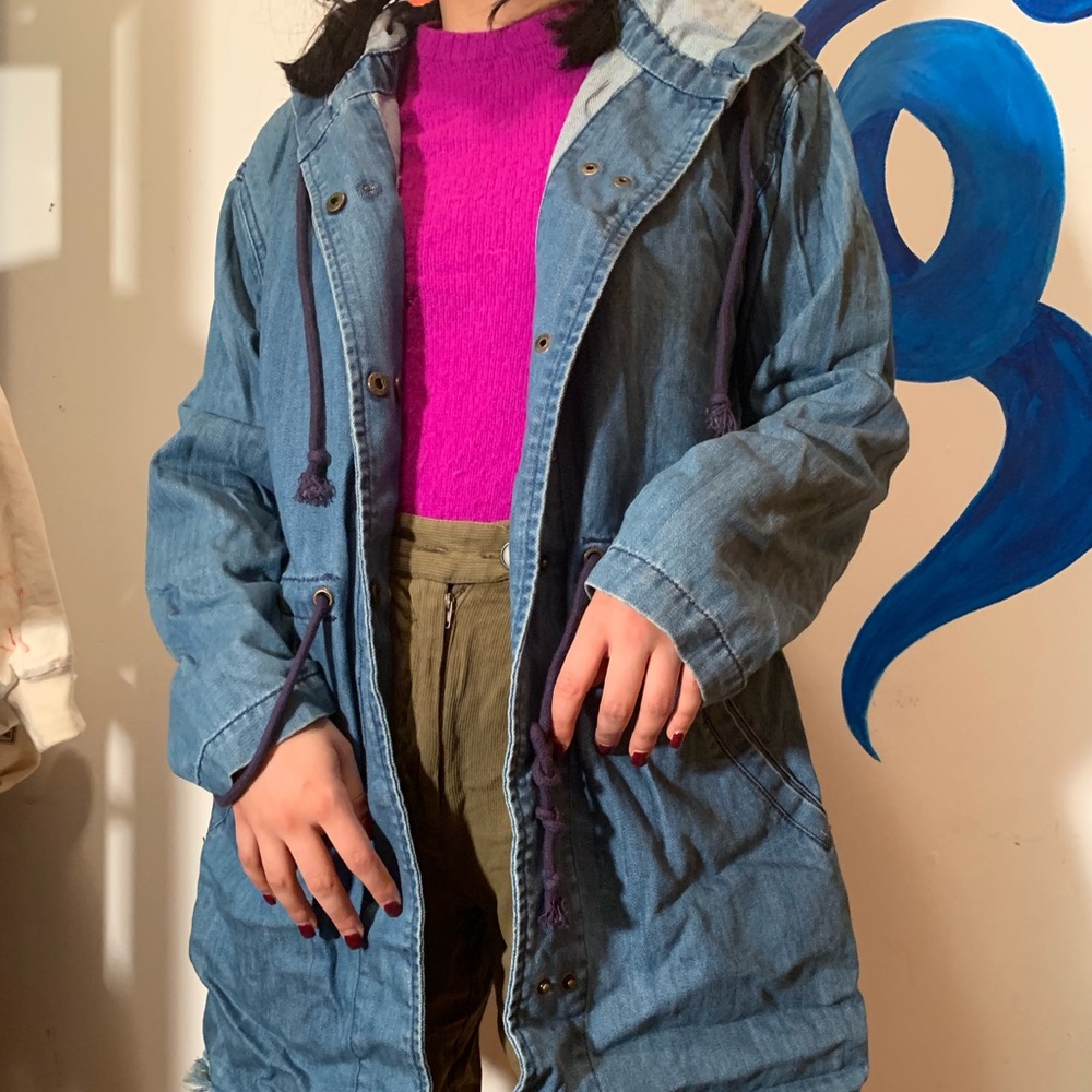 FOREVER 21 JEAN JACKET W HOOD AND FRINGE